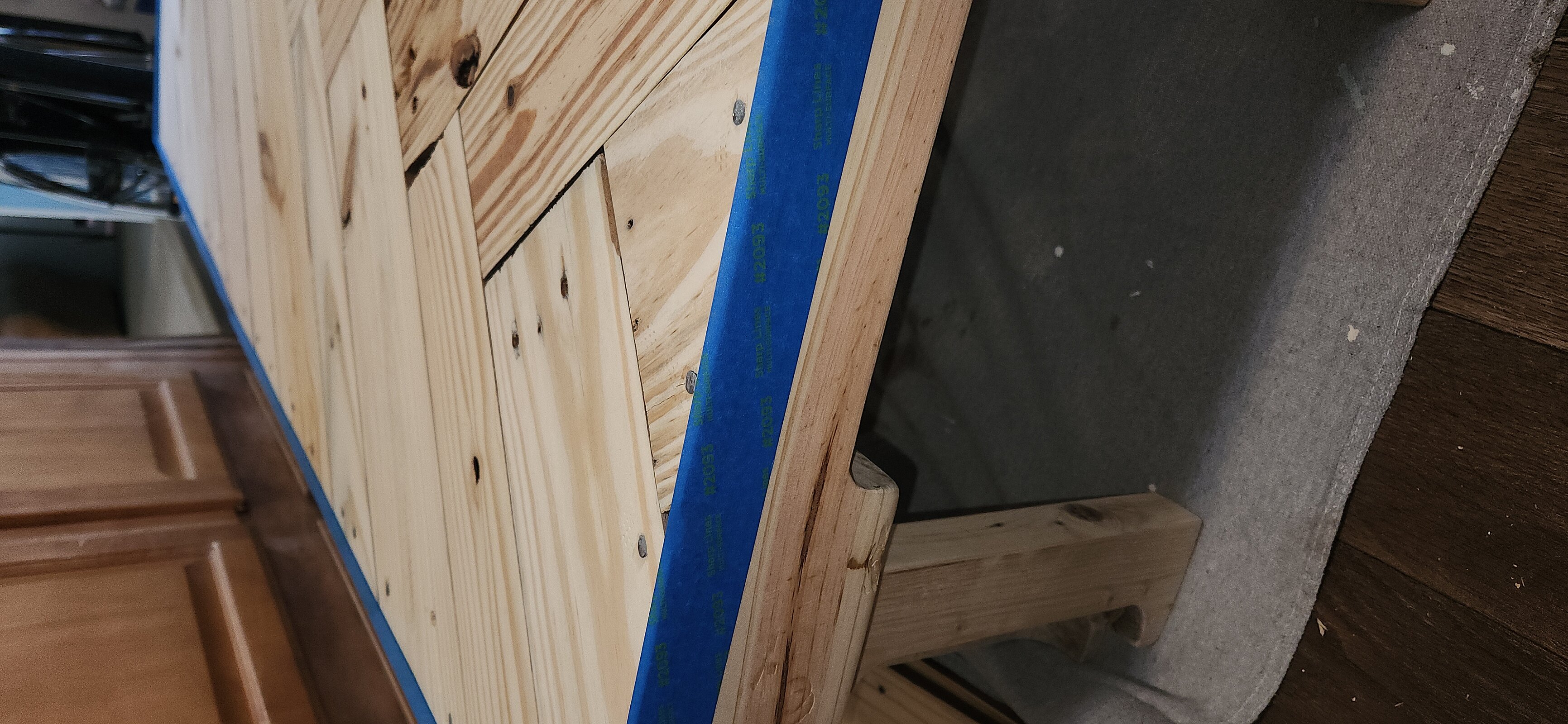 Building sturdy wooden legs and base frame for coffee table